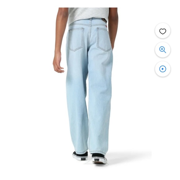 Wrangler adjustable waist Loose Fit Jean, light wash blue Sizes 14 Regular - Picture 2 of 12